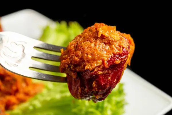 Stuffed Bell Peppers Meat Rice Tomato Sauce Fork — Stok Foto