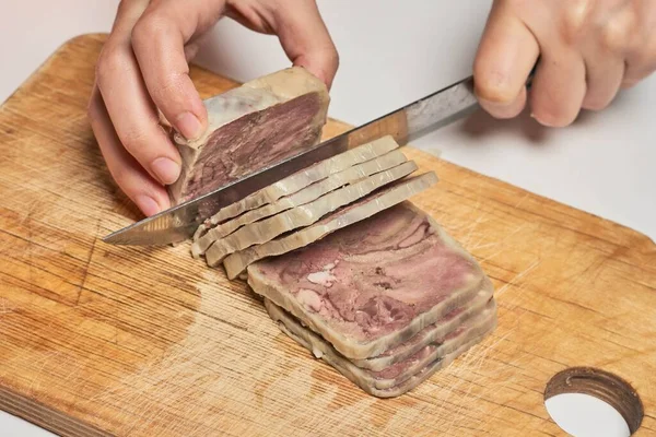 Nefis füme sığır dili.