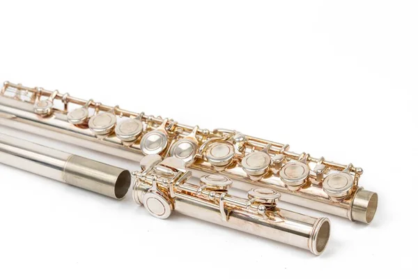 Metall Flötenteile Isoliert Über Weißem Hintergrund Mit Kopierspac — Stockfoto