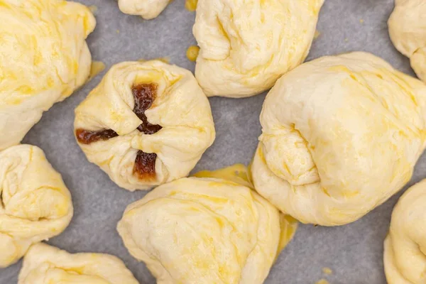 Rohe Hausgemachte Crunchy Cookies Mit Marmeladenfüllung Backen — Stockfoto