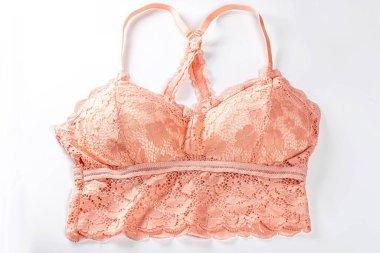 Dantelli pembe kadın sütyeni.