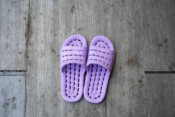 Top View Photo Comfortable Purple Slippers Outdoor Roo — 图库照片