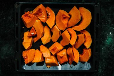 Ham Balkabağı Kara Tavada Dilimler