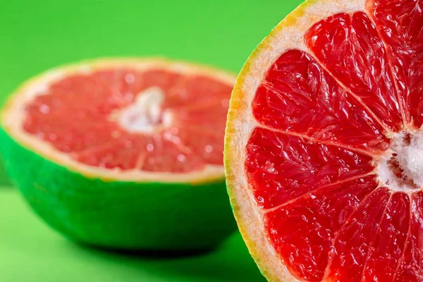 Bright Summer Fruit Background Grapefruit Halves Green — Fotografia de Stock