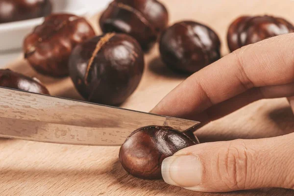 Close Cutting Chestnut Knife — Photo