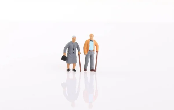 Old Couple White Background — Φωτογραφία Αρχείου