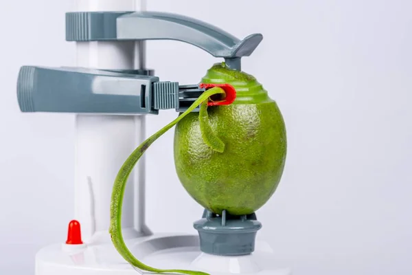 Electric Fruit Vegetable Peeling Machine Removes Skin Immagine Stock