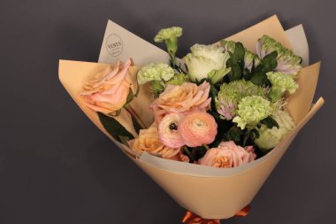 Çiçekler. Çiçekler. Doğanın kanunu. ÇİÇEKİM.