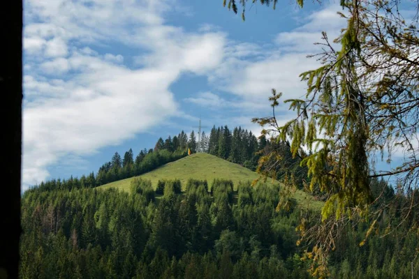 Vista Dal Campo Natura Cielo Blu Chiusure Bianche Grigio — Foto Stock