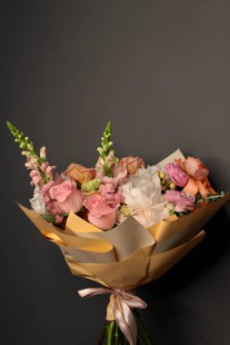 ÇİÇEKLER ÇİÇEKLERİ. GÖZLERİN ÇOK GÜZLÜĞÜ.