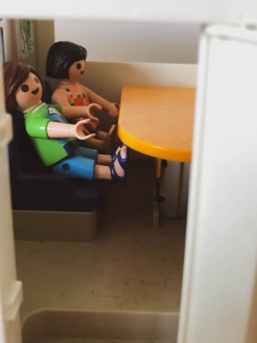 KAMPER VAN 'DA ANNELİ VE ÇOCUK