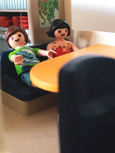 KAMPER VAN 'DA ANNELİ VE ÇOCUK