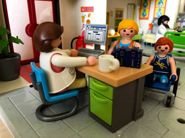 Playmobil Range Toys Характер Медицинском Офице Стоковая Картинка