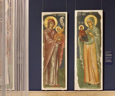 Uluslararasi ve uluslararasi sanatin uluslararasi bir müzesinde sanat eserleri. Sanata Değer Verin.