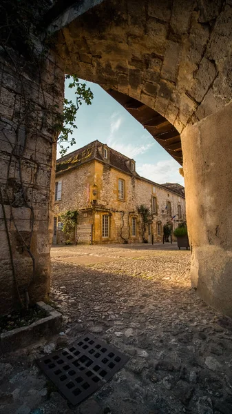 Large Shot Arch Small French Village South France Monpazier Castles — Stockfoto