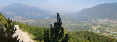 İtalyan tatil köyü Levico Terme 'nin Panoraması