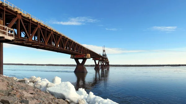 Мост Через Реку Маккензи — стоковое фото