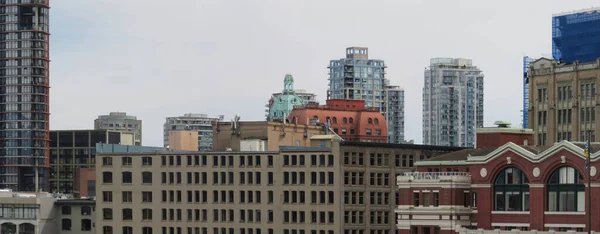 Vancouver Şehir Merkezinin Çatı Duvarlarının Mimari Yapbozu — Stok fotoğraf