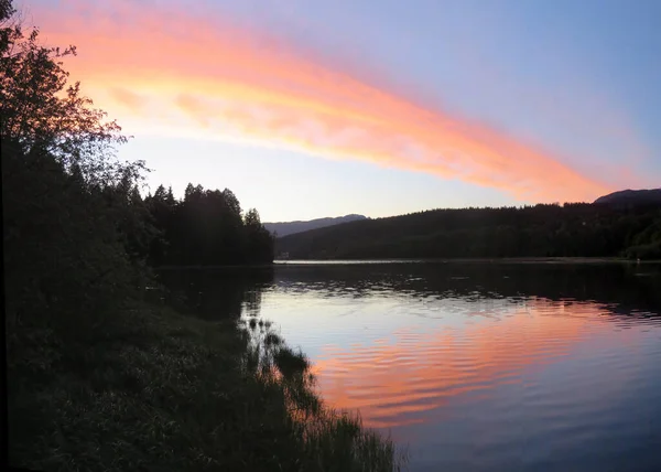 Sunset Pink Horizontal Clouds — Fotografia de Stock