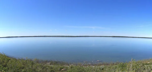 Calm Summer Day Mackenzie River — 图库照片