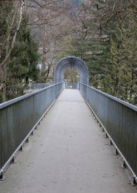 Walkway over the railway tracks