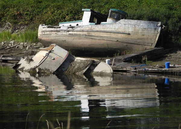 Место Старые Лодки Покоятся Миром — стоковое фото