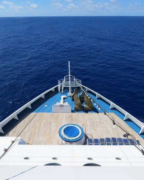 Cruise Ship Bow Blue Ocean — Stock Photo, Image