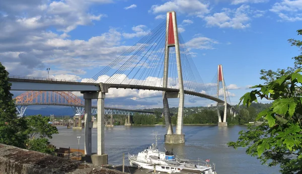 Три Поколения Мостов Реке Фрейзер — стоковое фото