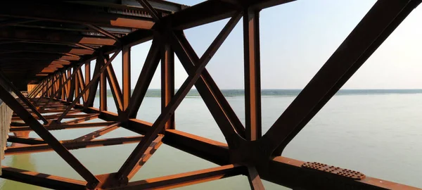 Deh Cho Bridge Nowe Spojrzenie Rzekę Mackenzie — Zdjęcie stockowe