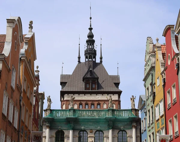 中世の旧市街の屋根グダニスクポーランド — ストック写真