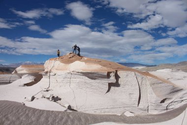 Arjantin 'in kuzeybatısında eşsiz bir sünger taşı tarlası.