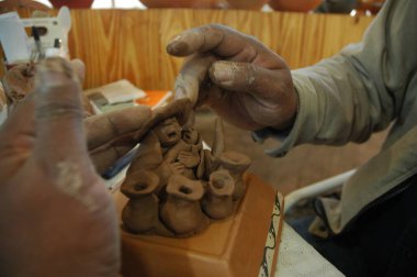 Arjantin 'in kuzeyinden zanaatkarların elleri