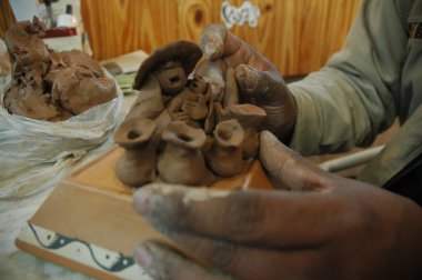 Arjantin 'in kuzeyinden zanaatkarların elleri