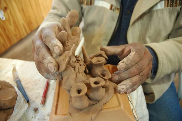 Arjantin 'in kuzeyinden zanaatkarların elleri