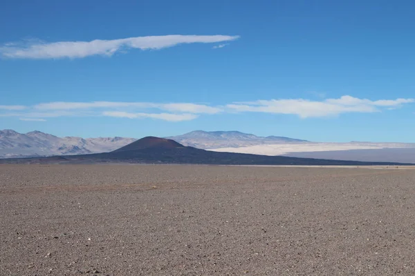 Arjantin Puna 'nın inanılmaz volkanik ve çöl manzarası