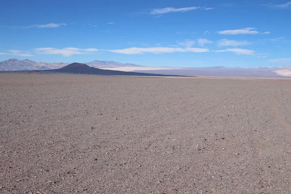 Arjantin Puna 'nın inanılmaz volkanik ve çöl manzarası