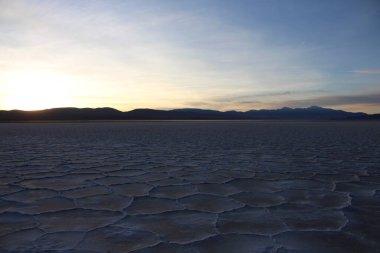 Arjantin 'in kuzeybatısında güneş doğuyor.