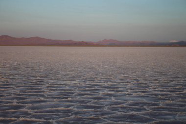 Arjantin 'in kuzeybatısında güneş doğuyor.