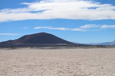 Arjantin Puna 'nın inanılmaz volkanik ve çöl manzarası