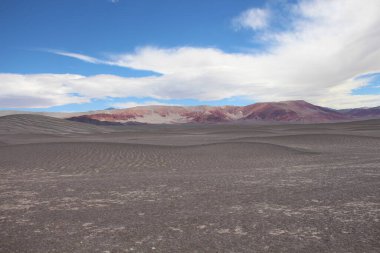 Arjantin Puna 'nın inanılmaz volkanik ve çöl manzarası
