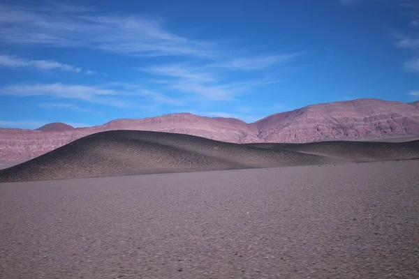 Arjantin Puna 'nın inanılmaz volkanik ve çöl manzarası