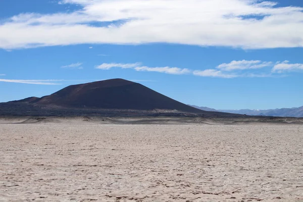 Unglaubliche Vulkan Und Wüstenlandschaft Der Argentinischen Puna — Stockfoto