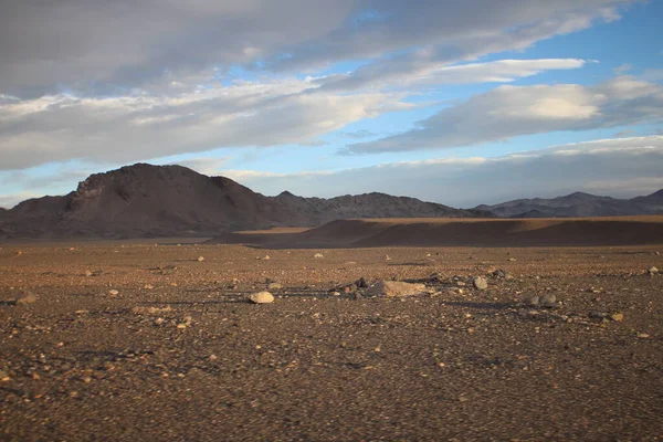 Arjantin Puna 'nın inanılmaz volkanik ve çöl manzarası