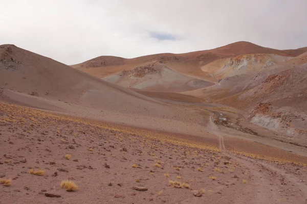 Unglaubliche Vulkan Und Wüstenlandschaft Der Argentinischen Puna — Stockfoto