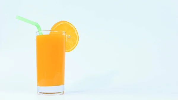 Glass Orange Juice Fresh Piece Sliced Fruit Pipe White Background — Stock Photo, Image