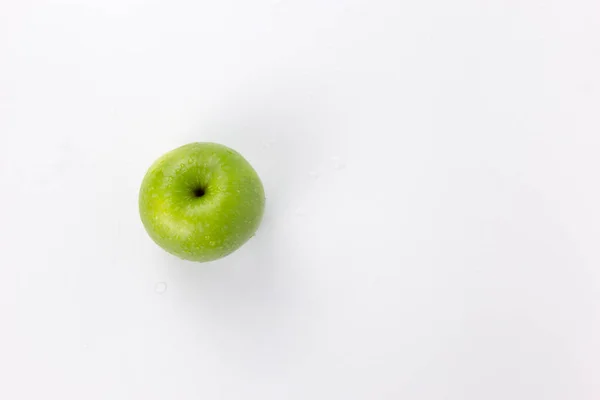 Свежие Спелые Зеленые Яблоки Изолятор Белом Фоне Здоровое Яблоко Приготовления — стоковое фото