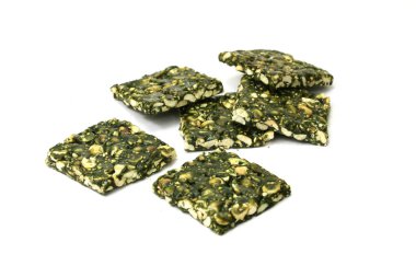 Chikki, geleneksel ve popüler bir Hint tatlısıdır. Fıstık, fıstık ve jaggery 'den yapılır..