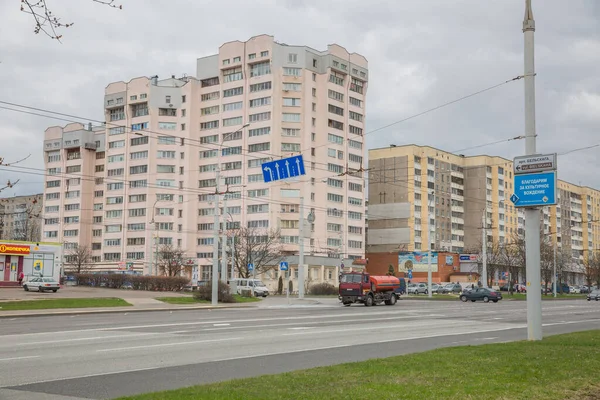 Minsk Belarussia City Infrastructure Street Buildings Transport People 2022 — стоковое фото