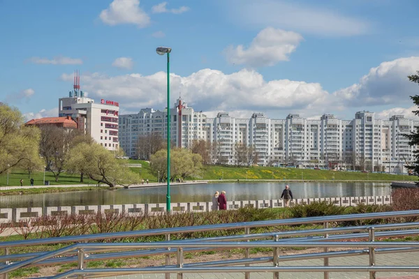 Minsk Belarussia City Infrastructure Street Buildings Transport People 2022 — стоковое фото