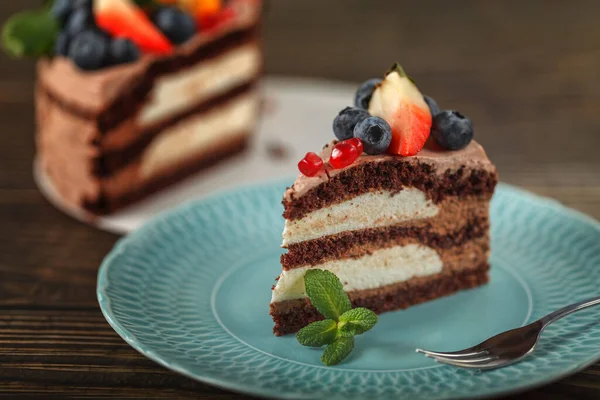 Chocolate sponge cake with oat bran and almond flour — Stock Photo, Image